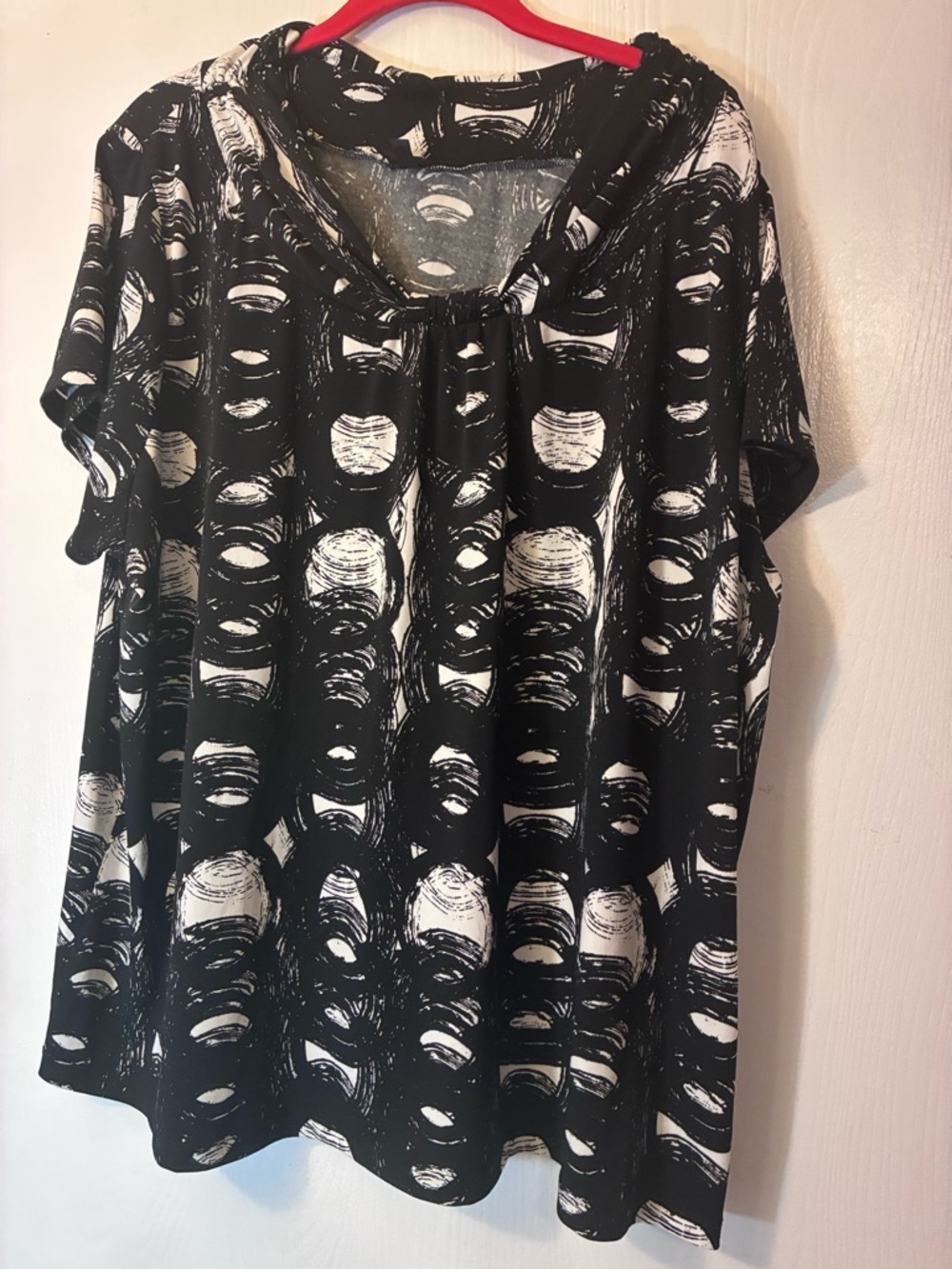 Rafaella Black and White Abstract Print Short Sleeve Top